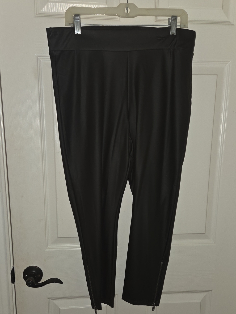 Torrid Size 1 Black High-Waist Pleather Leggings with Ankle Zippers